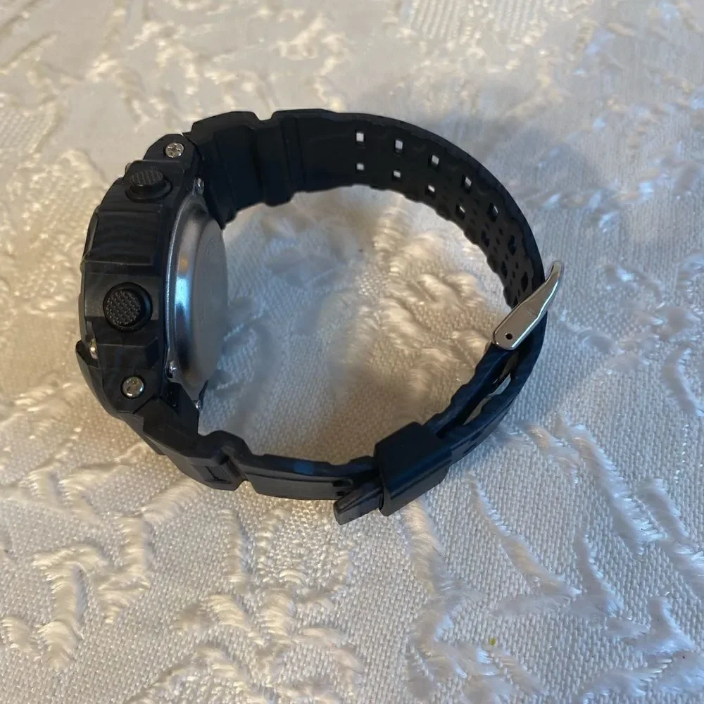 🥀SKMEI Sport Digital Watch Rubber Waterproof 💦 - Picture 2 of 8